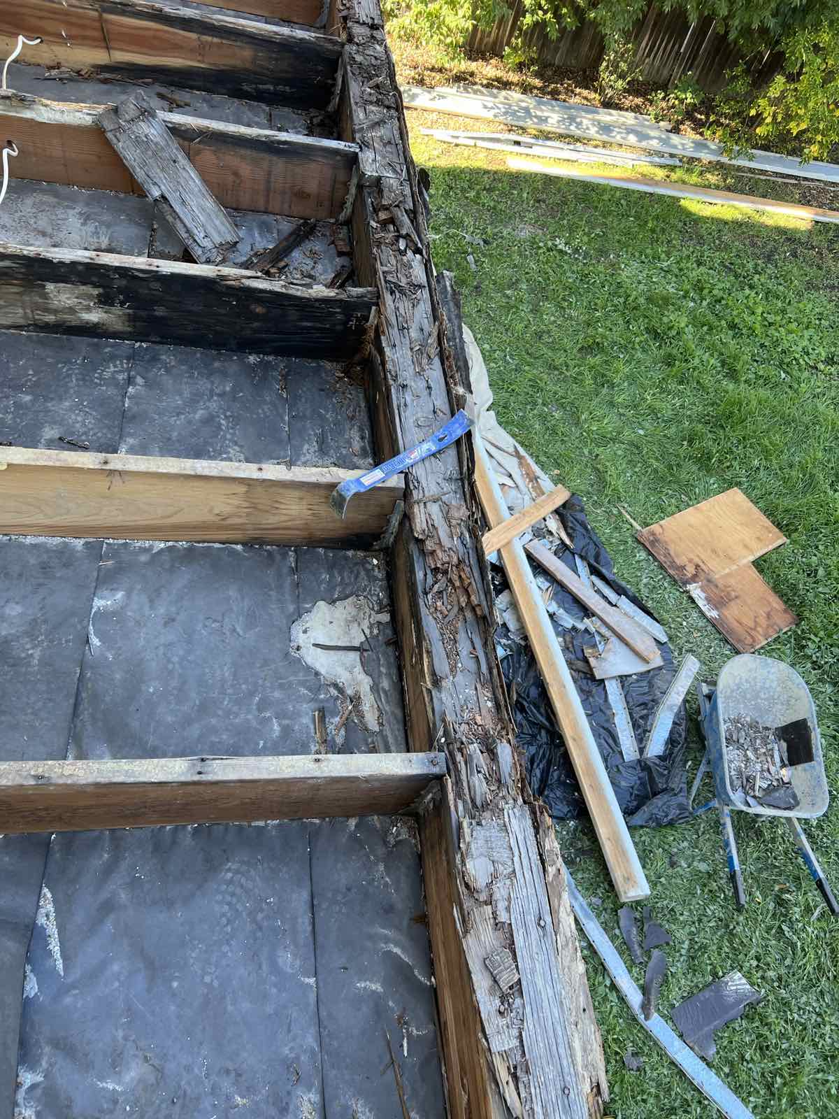 Dry rot in the framing of balcony Photo